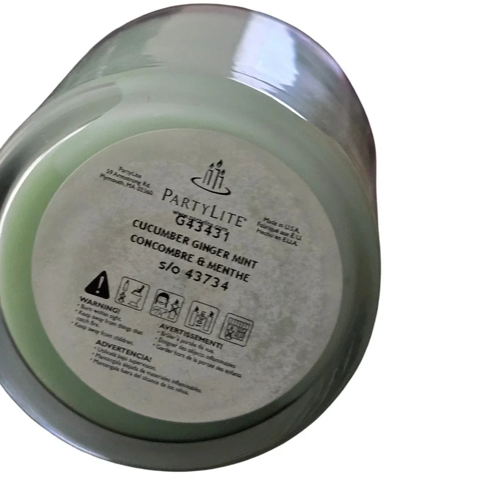 PartyLite Cucumber Ginger Mint Scented Jar Candle 8 oz G43431 Green Wax New - Picture 3 of 4